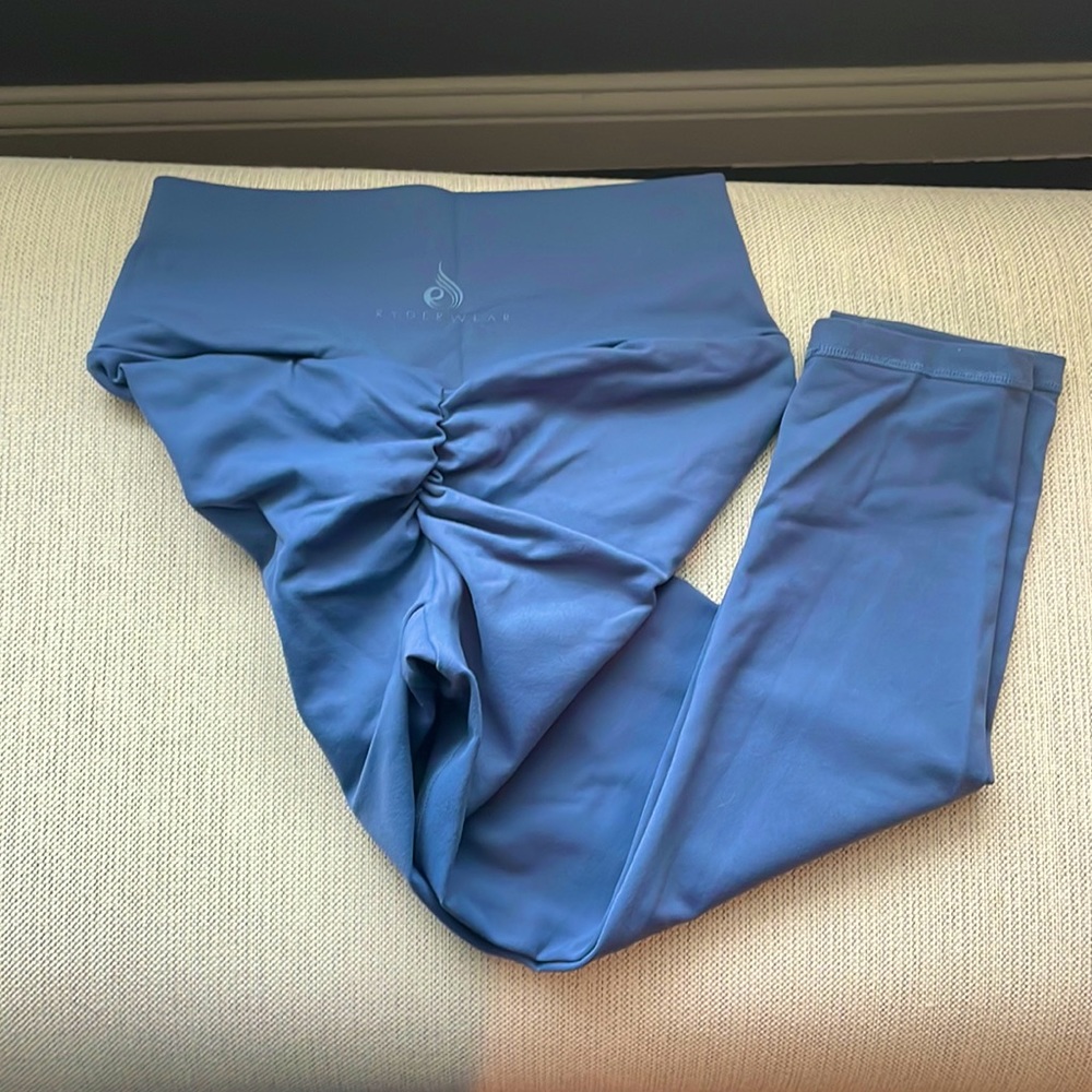 Ryderwear Scrunch Butt Leggings